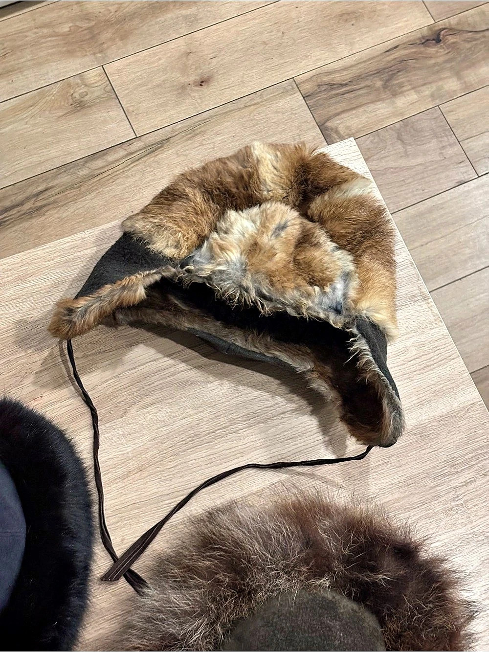 Gibson Fur Hat Set in Brown & Black Large size
